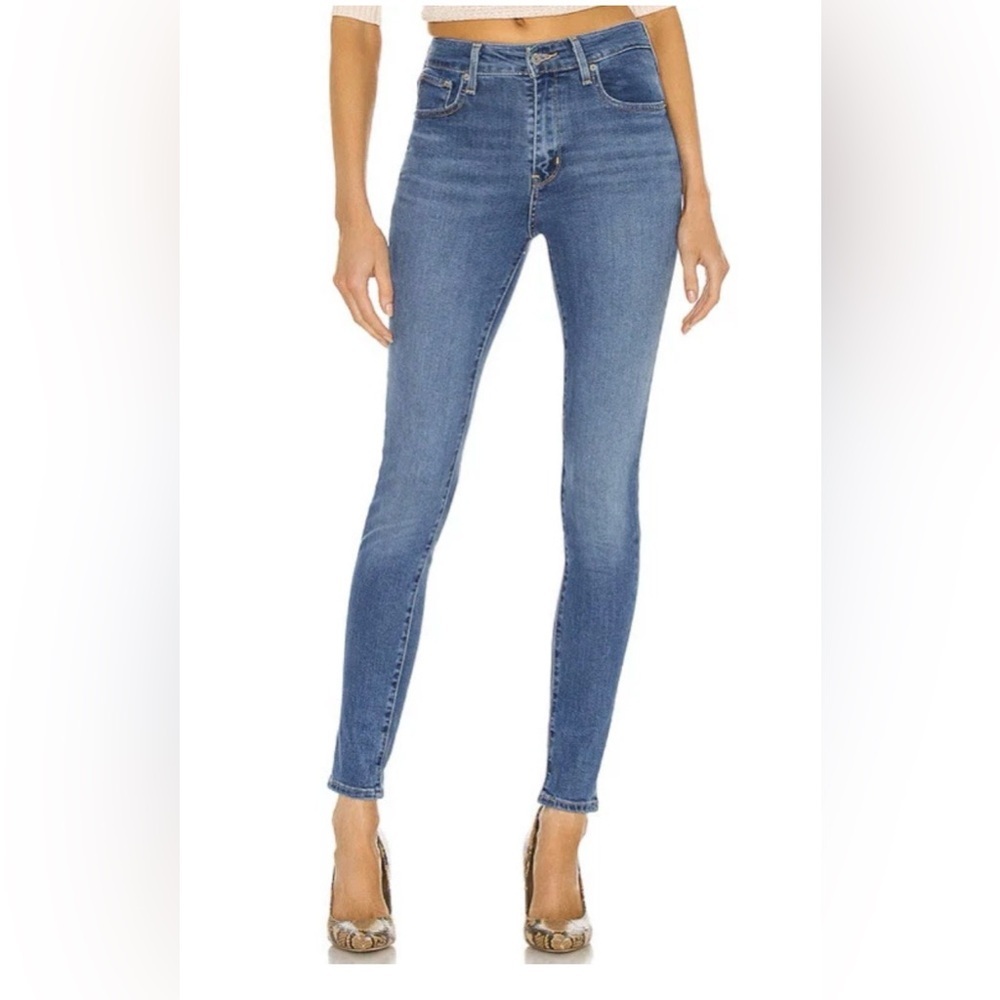 Levi's 721 High-Rise Skinny Jeans - Blue with Red Tag